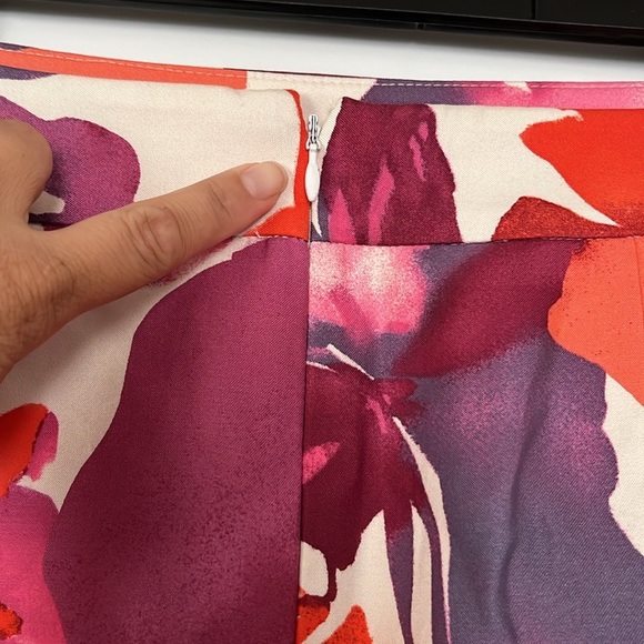 LOFT Ann Taylor• Formal Coral Floral Women’s Pencil Skirt , Size 8, EUC - Picture 7 of 12